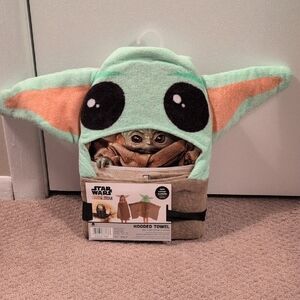 Star Wars Kid's Yoda Hooded Towel NWT